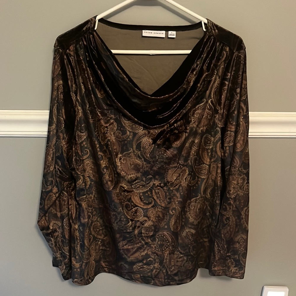 Susan Graver 3/4 length velvet top